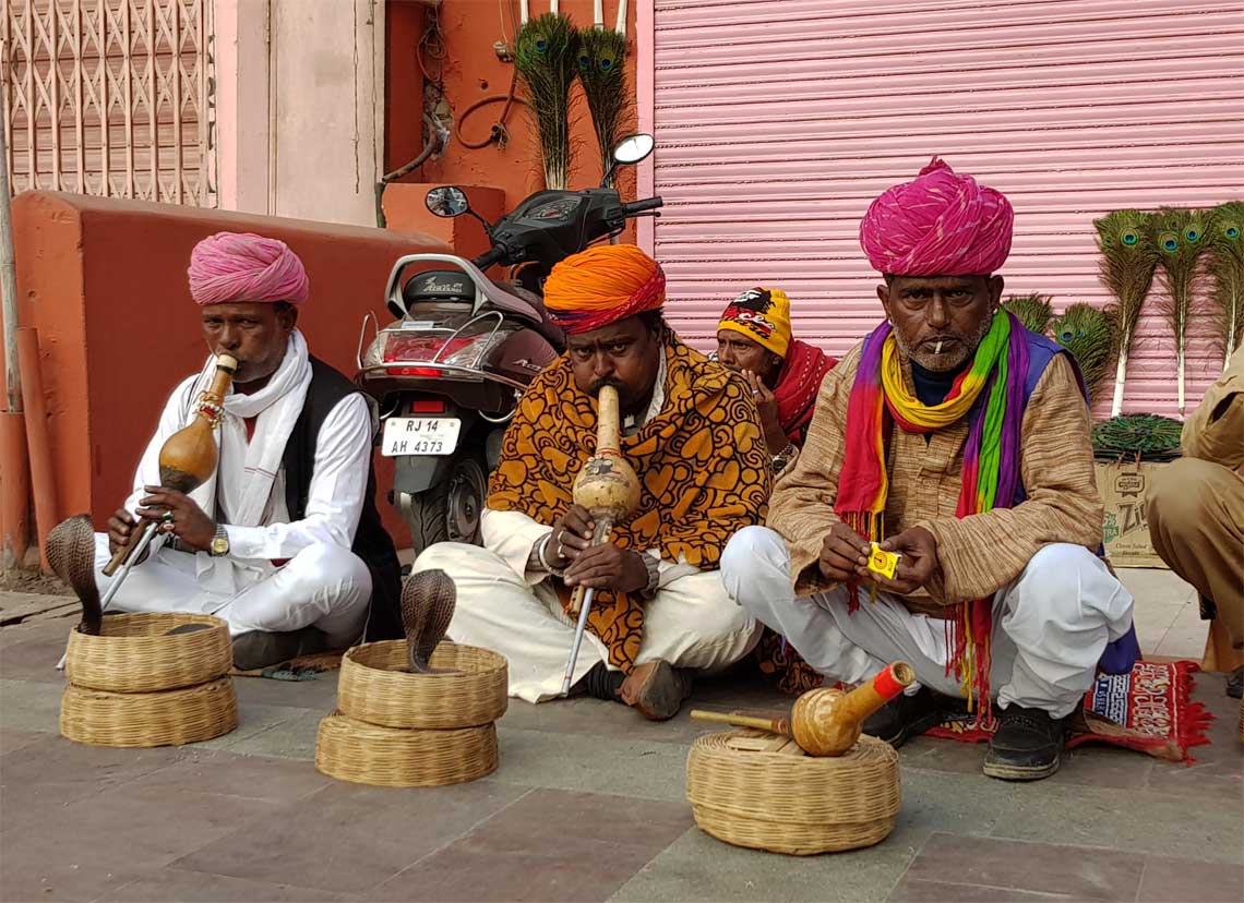 Encantadores de serpientes en la India Encantadores de serpientes en la India