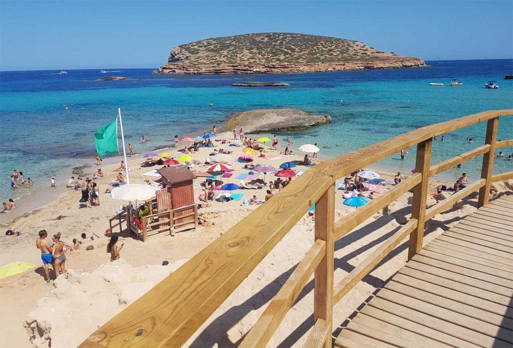 Pasarela de acceso a Cala Comte, Ibiza