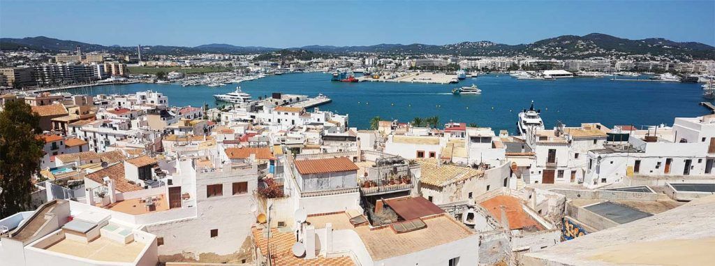 Panorámica de Ibiza desde Dalt Vila