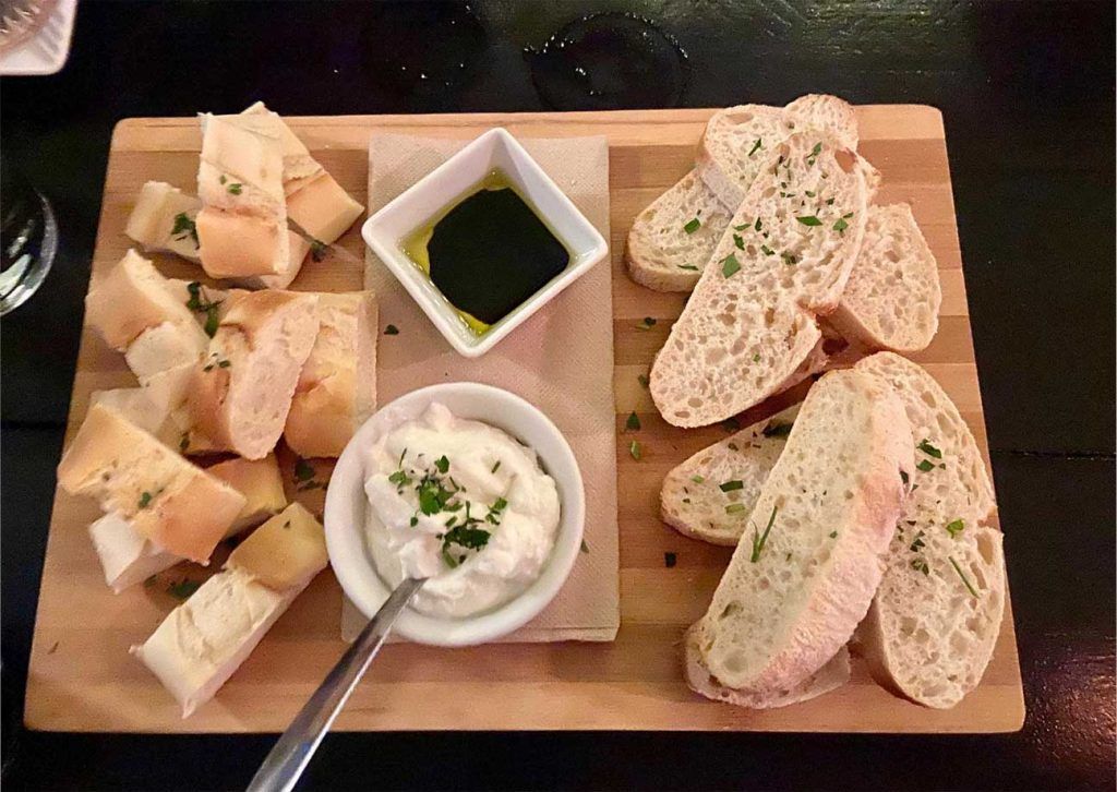 Cenar en Tapas Restaurant Lounge Bar