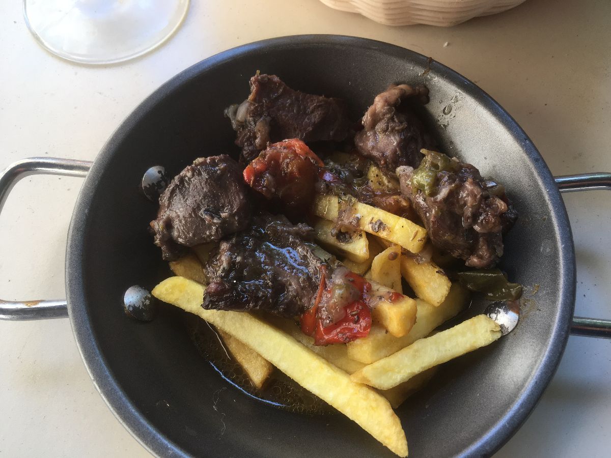 Tapa de Carrillada de cerdo con patatas