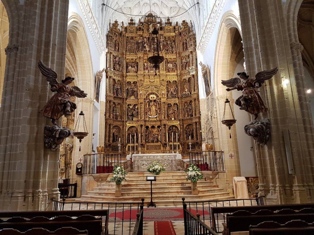 Iglesia Santa María Mayor La Coronada