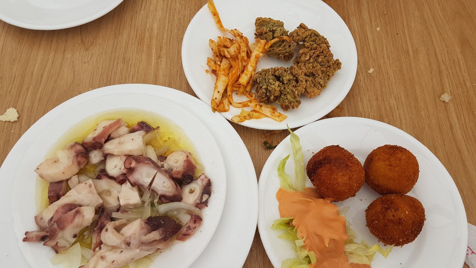 Casa Balbino - pulpo a la gallega, croquetas y ortiguillas